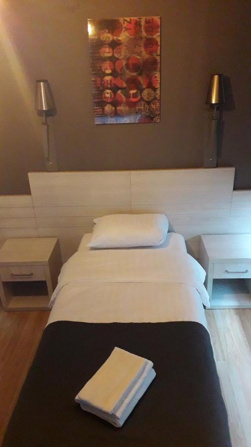 Hotel Auberge Van Strombeek Jette Ngoại thất bức ảnh