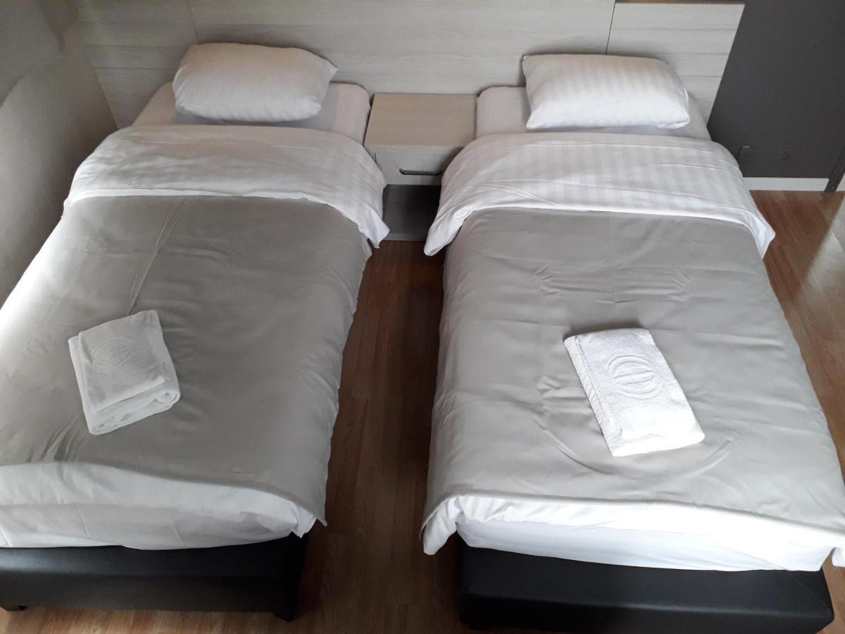 Hotel Auberge Van Strombeek Jette Ngoại thất bức ảnh
