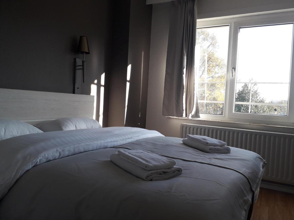 Hotel Auberge Van Strombeek Jette Ngoại thất bức ảnh